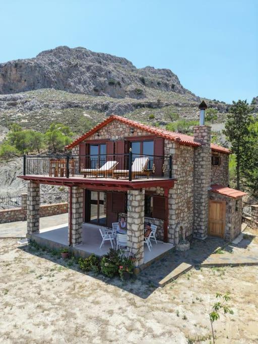 Petronas Land House 2 Villa Archangelos  Bagian luar foto